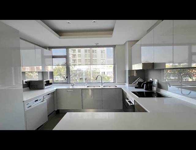 2 BEDROOM APARTMENT FOR SALE IN SANDOWN